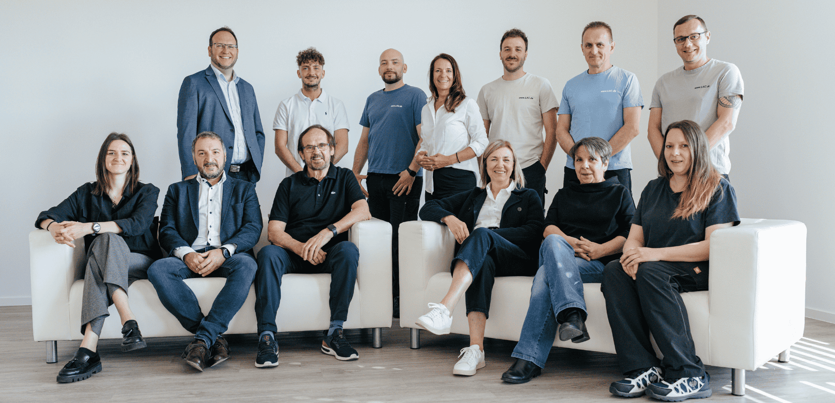 Team von Laser Add Concept beim Gruppenfoto im digitalen Fertigungszentrum für Metall 3D Druck
